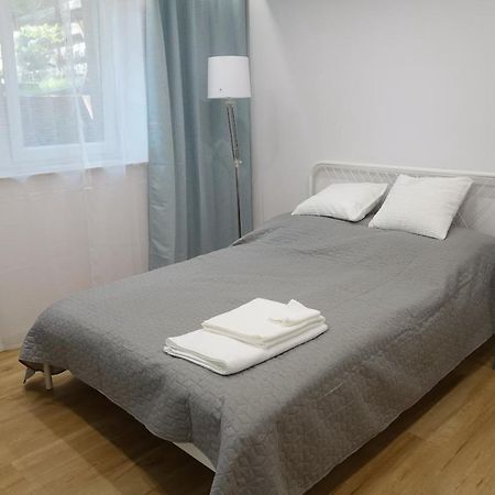 Three Rooms Apartment Krakau Exterior foto
