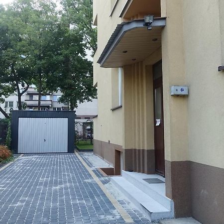 Three Rooms Apartment Krakau Exterior foto